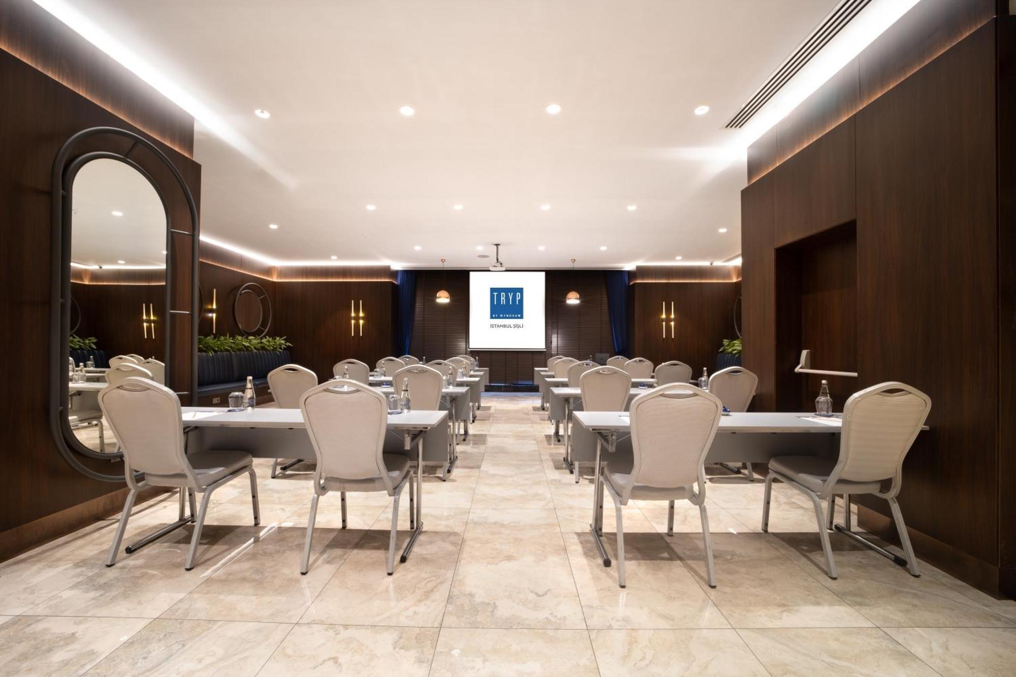 Tryp By Wyndham Istanbul Sisli Hotel Εξωτερικό φωτογραφία